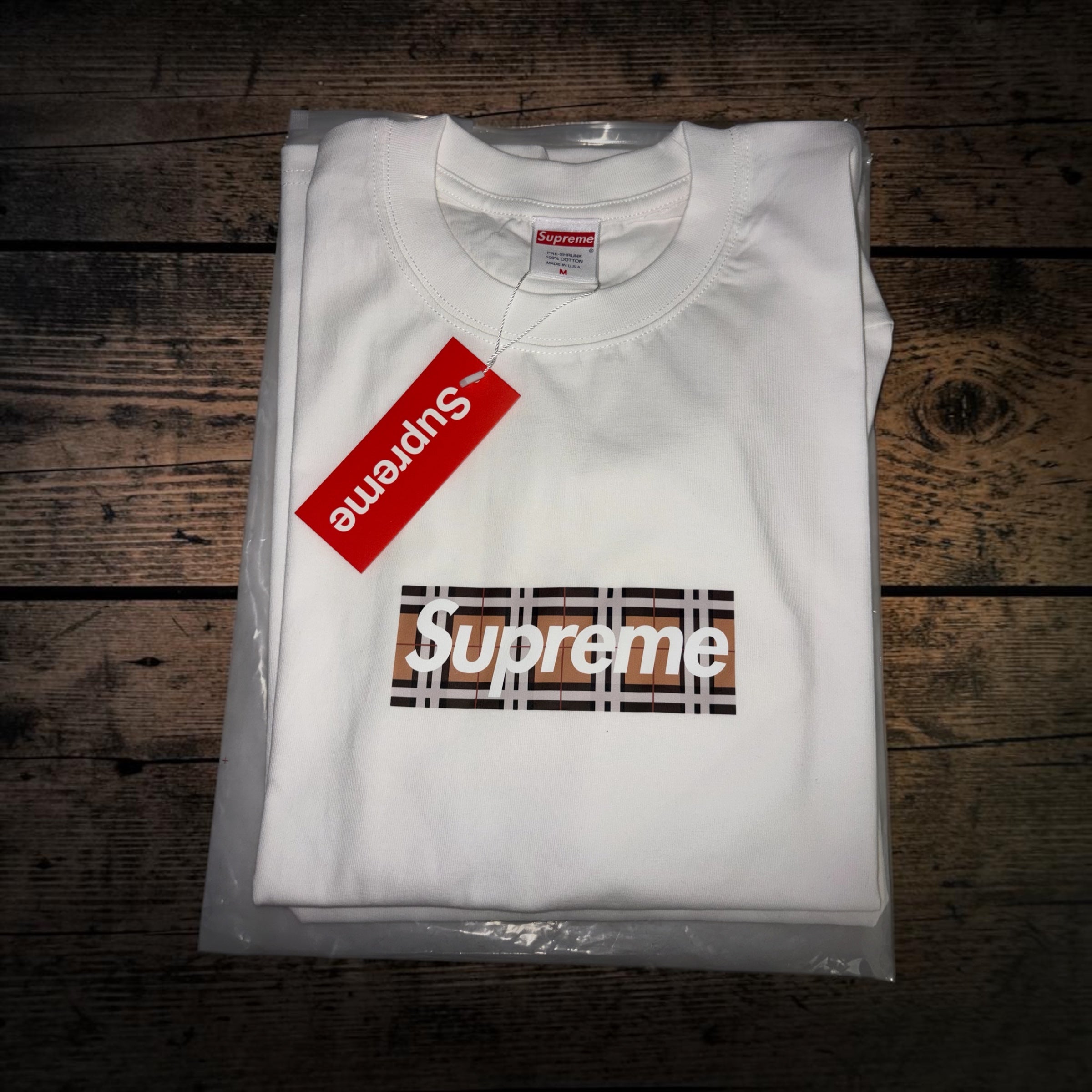 Supreme T-shirt