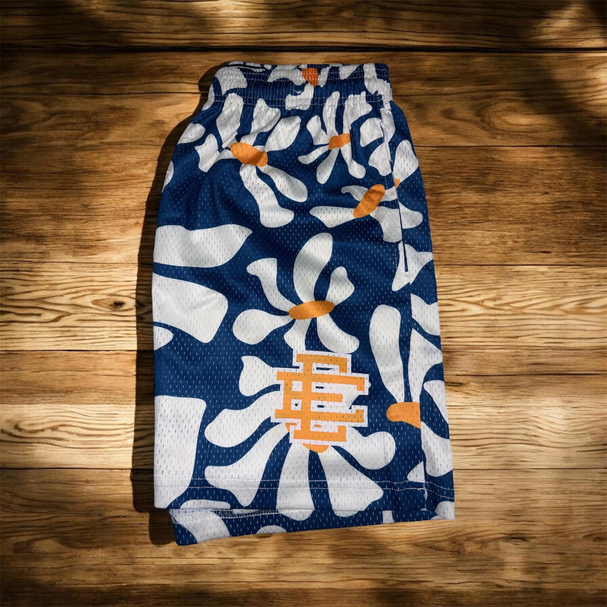EE Shorts