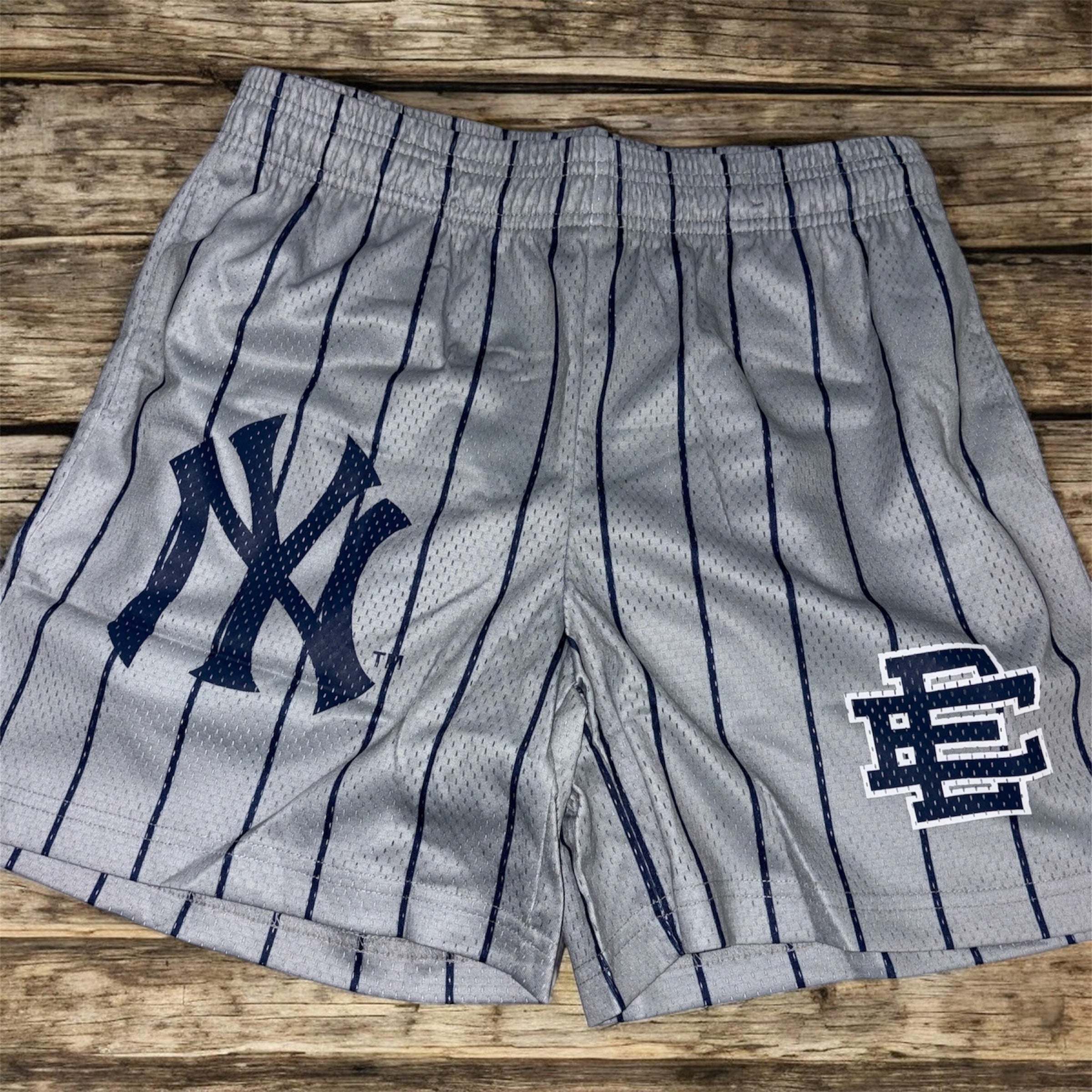 EE Shorts